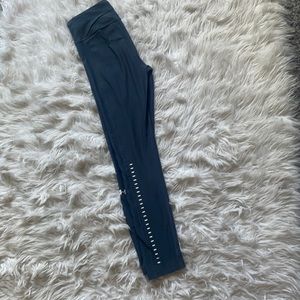 ✨Final Sale ✨ Under Armour Compression Leggings